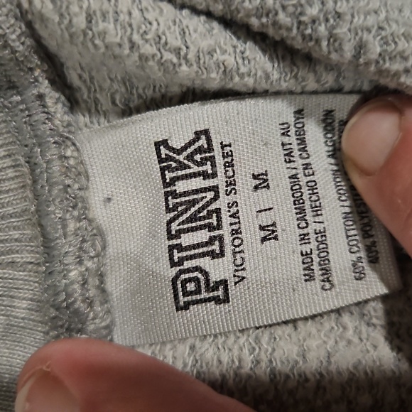 Capri Length - Picture 3 of 4